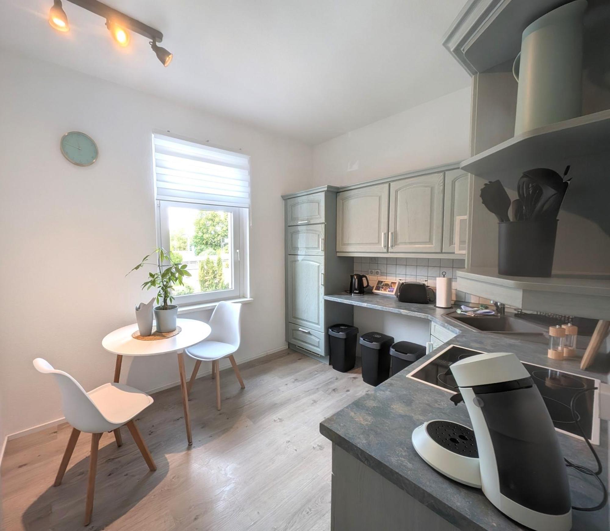 מגדבורג Casa Apartment Modern Vintage Flexibilitaet Pur- Perfektes Apartment Fuer Familien Und Geschaeftsreisende 5 Schlafplaetze, Vollausstattung, Amazon Prime & Parkplatz Inklusive מראה חיצוני תמונה